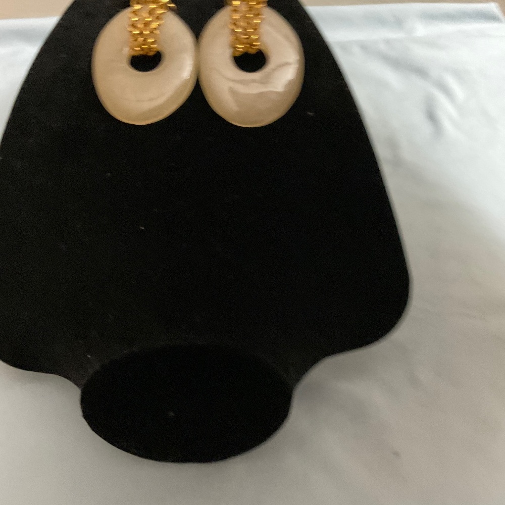EARING